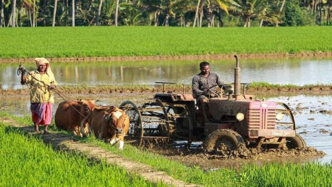 PM Kisan Tractor Yojana 2023: प्रधानमंत्री किसान ट्रैक्टर योजना में आवेदन कैसे करें, यहाँ से जाने पूरी जानकारी